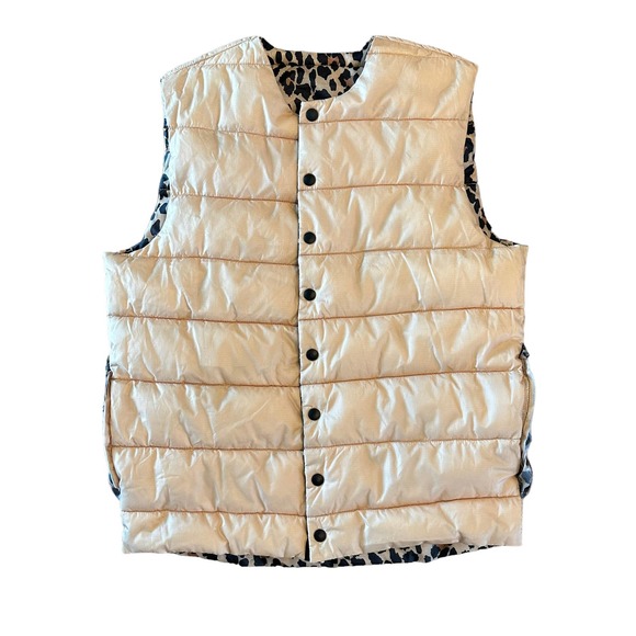 ASOS DESIGN Unisex Reversible Puffer Vest Leopard Print and Tan - Size Small - Picture 8 of 12